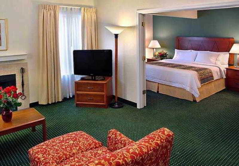 Hotel Sonesta Es Providence - Airport 3*
