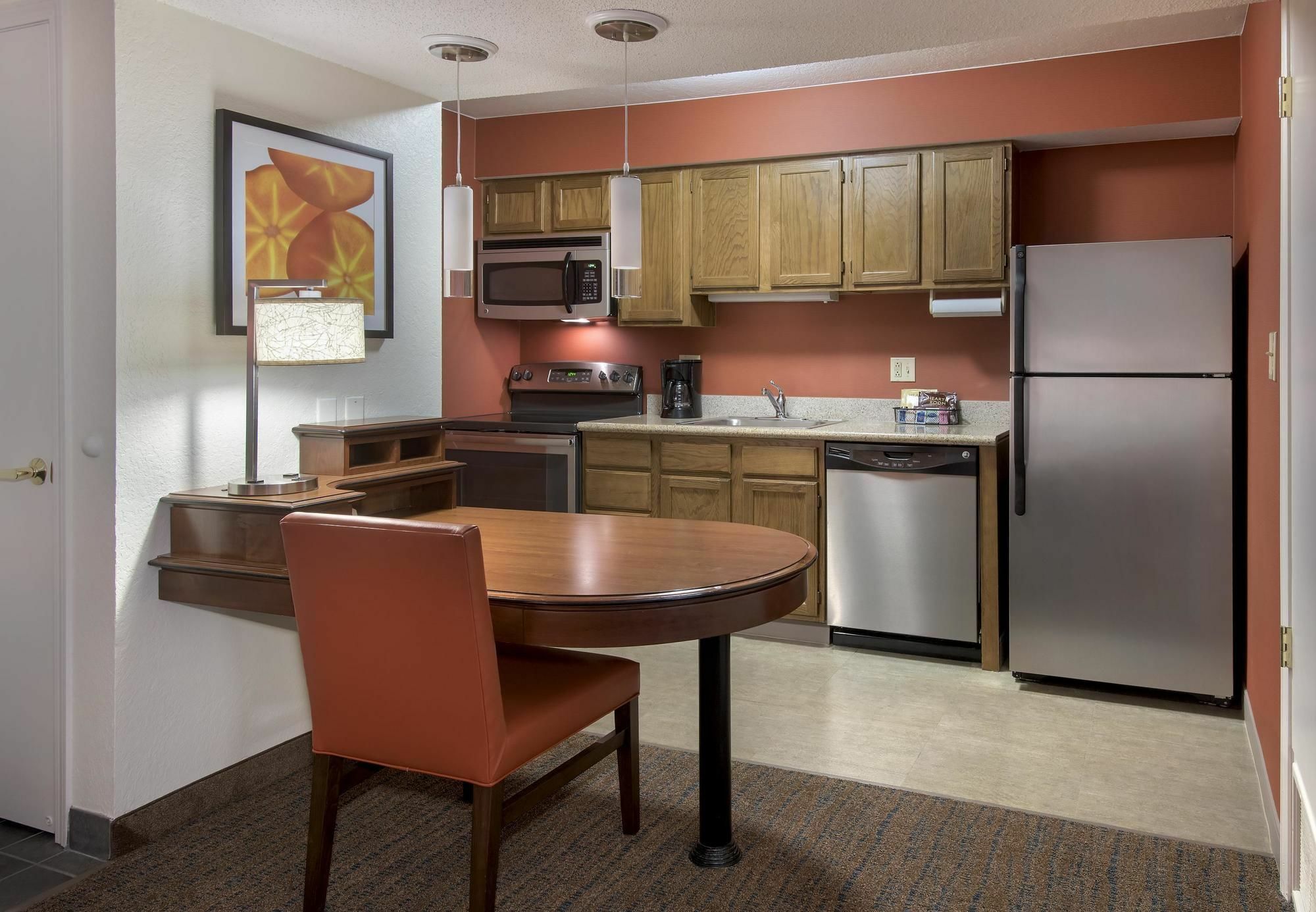 Hotel Sonesta Es Providence - Airport 3*